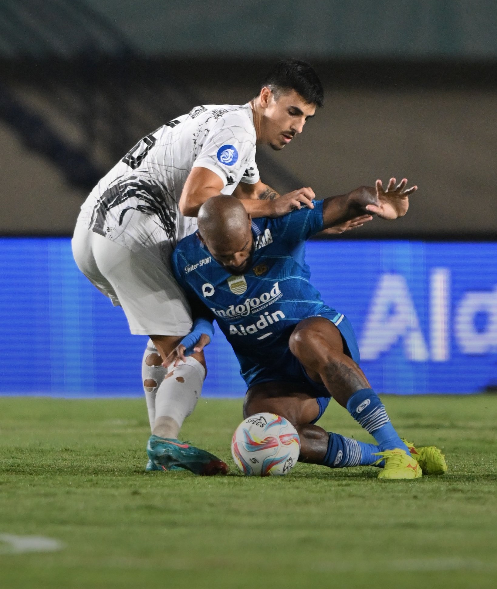 GAGAL POIN: Laga Persib Bandung versus Borneo FC pada pekan ke-33. Di pertandingan ini, Pesut Etam harus mengakui keunggulan tuan rumah.