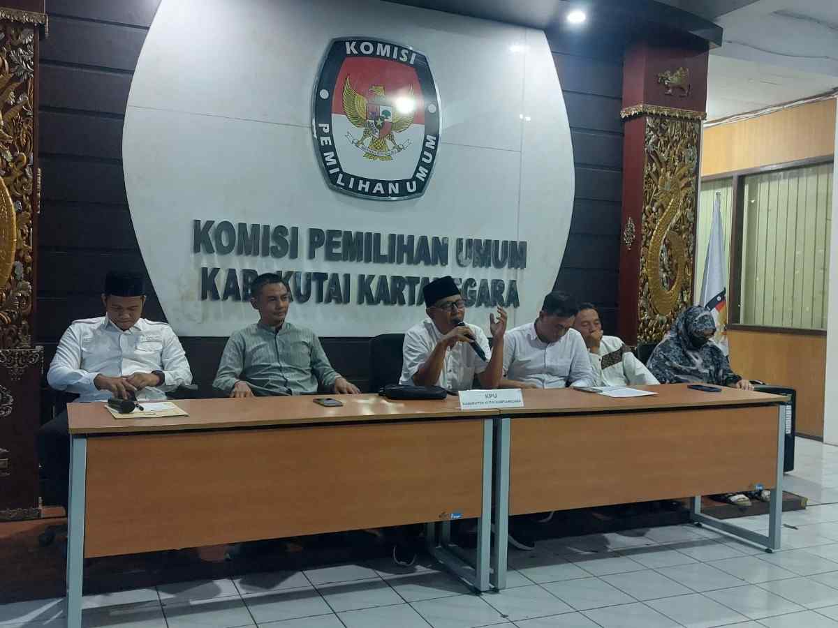 Para Komisioner KPU Kabupaten Kutai Kartanegara (Istimewa)