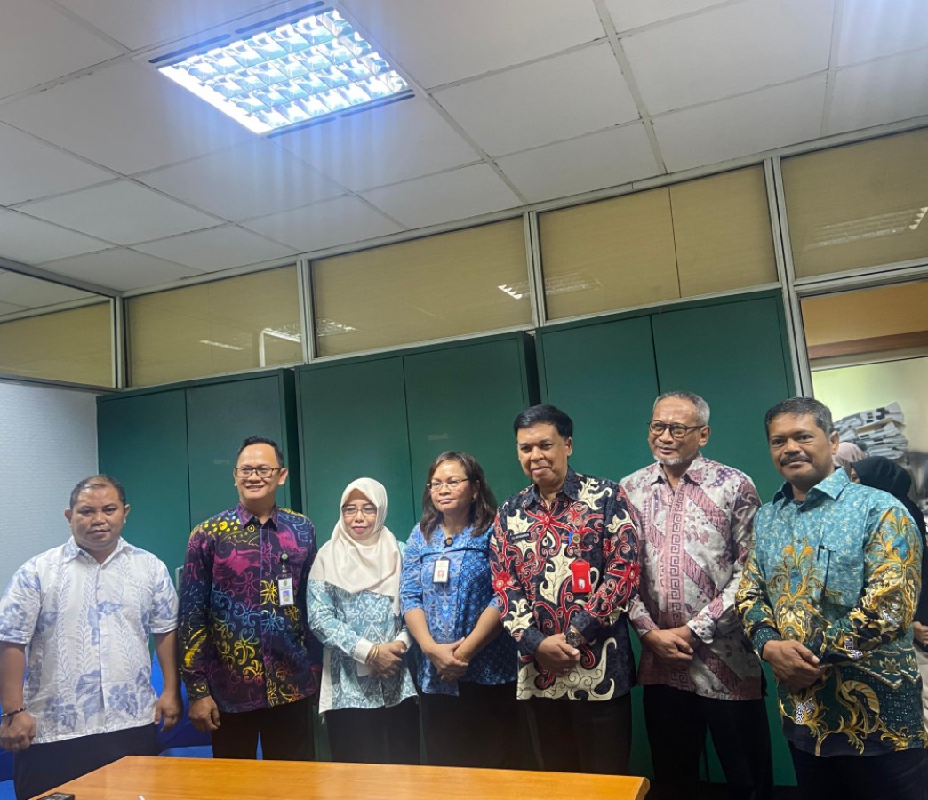 PERKEBUNAN: Kerja sama yang dilakukan Kepala Disbun Kaltim Ence Achmad Rafiddin Rizal diharapkan meningkatkan kualitas perkebunan sawit di sejumlah daerah.