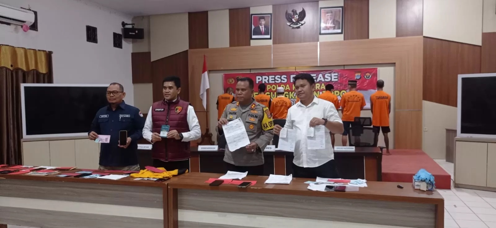 UNGKAP KASUS TPPO: Dirreskrimum Polda Kaltara melakukan konferensi pers pengungkapan dugaan kasus TPPO yang diungkap di Nunukan. FOTO: DOK RADAR TARAKAN