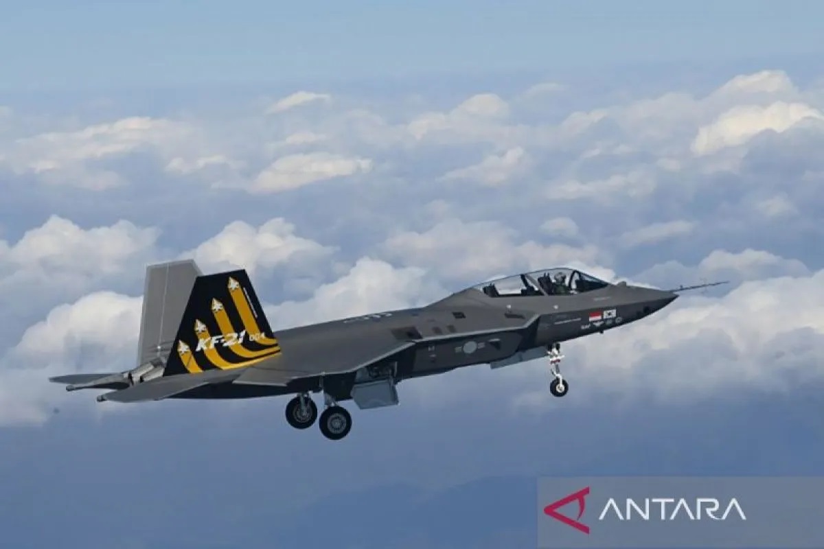 Purwarupa KF 21 Boramae saat uji terbang pada Februari 2023. (ANTARA/koreaaero.com) (ANTARA/koreaaero.com/231129676055102)