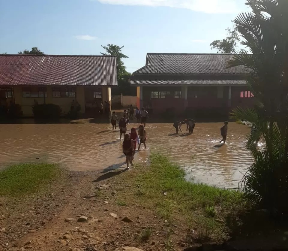 KEMBALI NAIK: Debit air Sungai Sembakung yang kembali naik. FOTO: DOK BPBD NUNUKAN