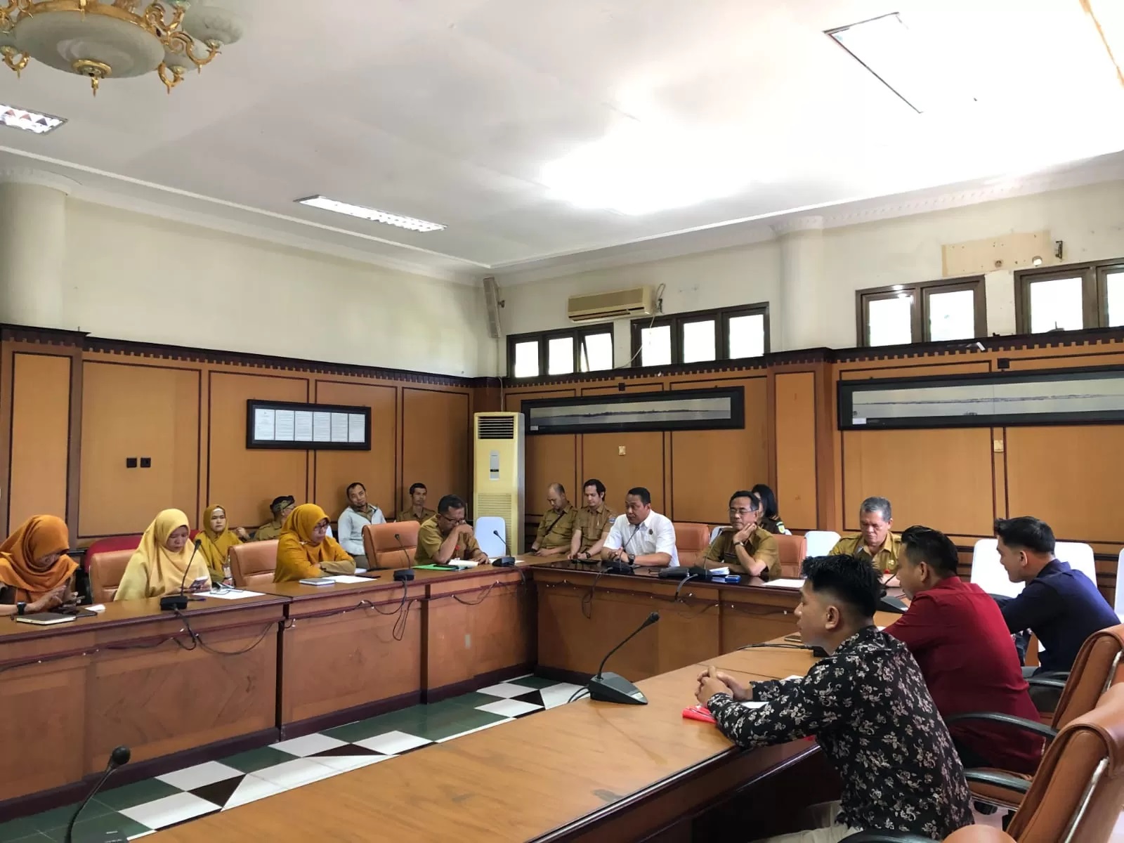 DIBAHAS BERSAMA: Persoalan HGB THM Plaza dibahas DPRD Tarakan bersama Pemkot. FOTO: AGUS DIAN ZAKARIA/RADAR TARAKAN