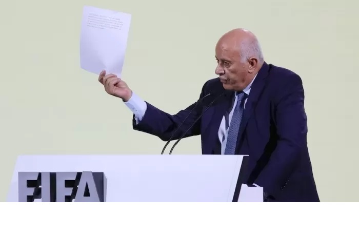 BUTUH KETEGASAN: Jibril Rajoub berbicara di Kongres FIFA ke-74 dengan apa yang diklaim sebagai ancaman penjara dari menteri luar negeri Israel.(Getty Images: Lauren DeCicca)