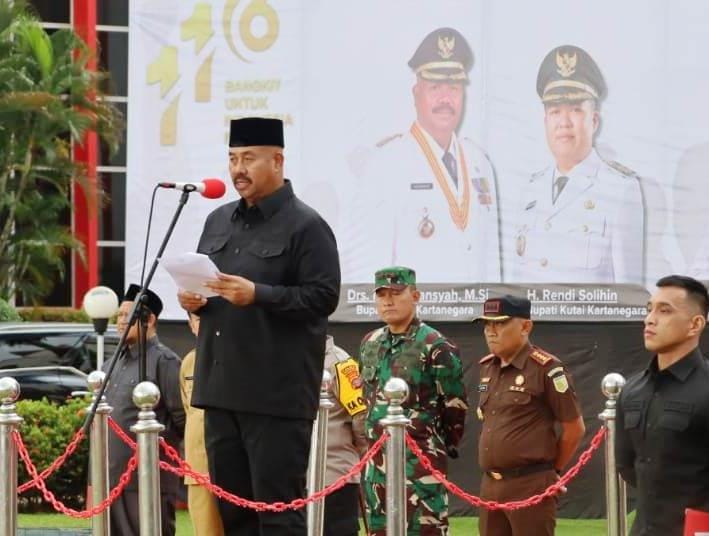 Bupati Kukar Edi Damansyah saat jadi inspektur upacara peringatan Hari Kebangkitan Nasional (Istimewa)