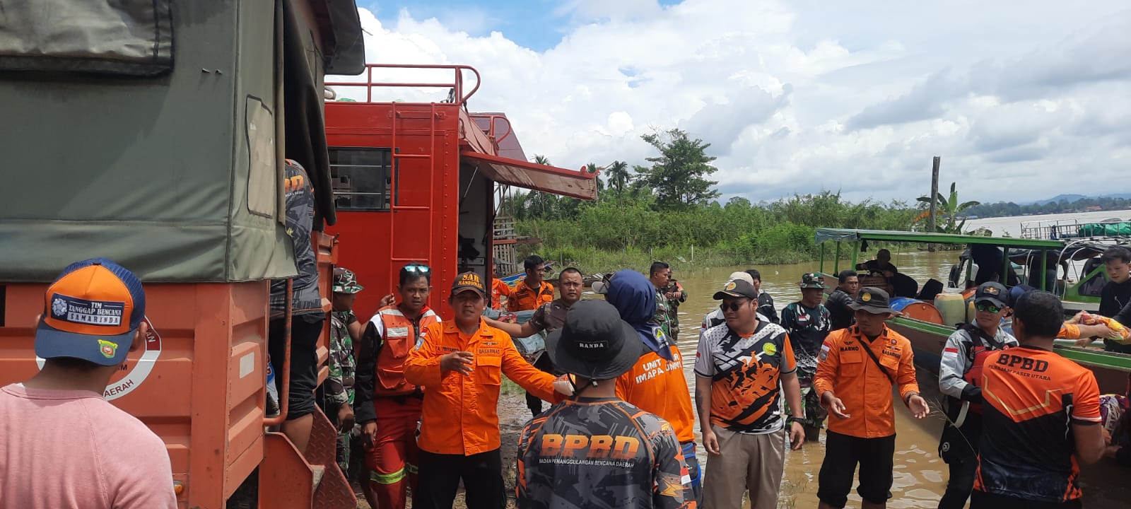 Tim SAR bergeser ke Kutai Barat yang juga dilanda banjir. (ISTIMEWA/SAR)