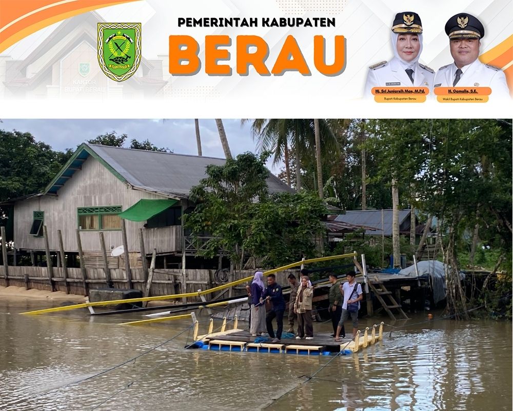 DITINJAU: Dalam kunjungan kerja ke wilayah pesisir, Bupati Berau, Sri Juniarsih Mas, didampingi jajaran DPUPR Berau meninjau wilayah yang terisolasi lantaran jembatan penghubungnya rusak.