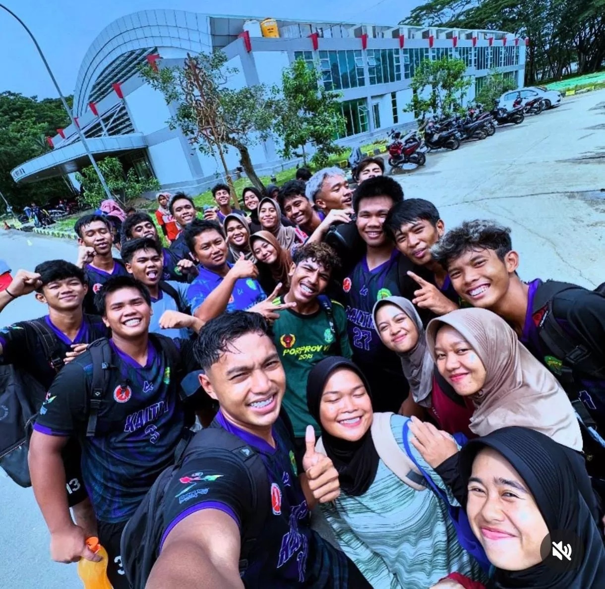 ULANG SUKSES: Tim bola tangan Kaltim berharap bisa mengulang sukses Papua di PON XXI nanti. (Istimewa)