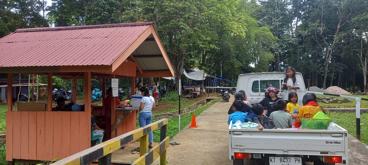 Pintu Masuk Objek Wisata Gerongokng Kampung Engkuni Pasek Kecamatan Barong Tongkok Kutai Barat.( K.Sunardi/ KP)