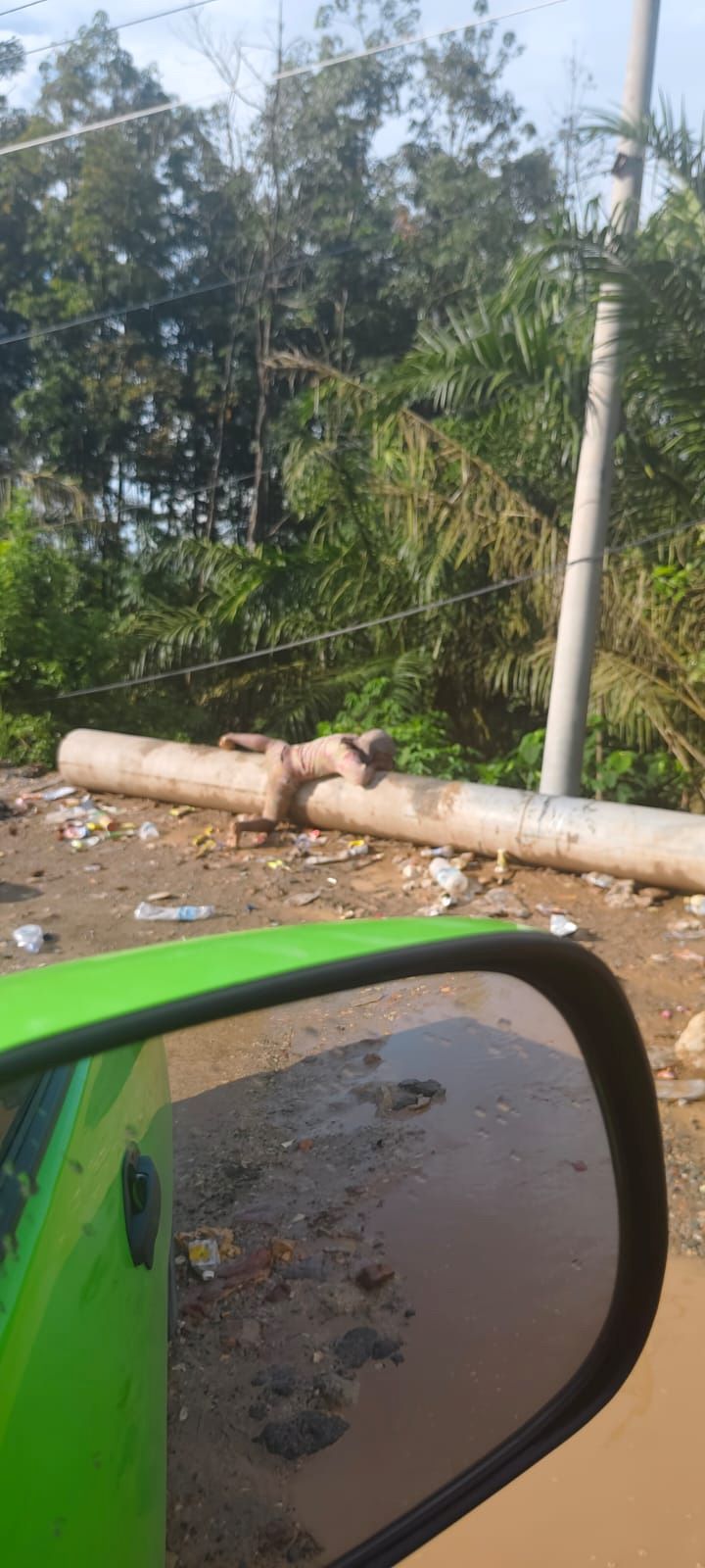 MIRIS: Keberadaan anak-anak yang kerap terlihat berkeliaran di jalur poros Sangatta&ndash;Bengalon menjadi keprihatinan masyarakat.