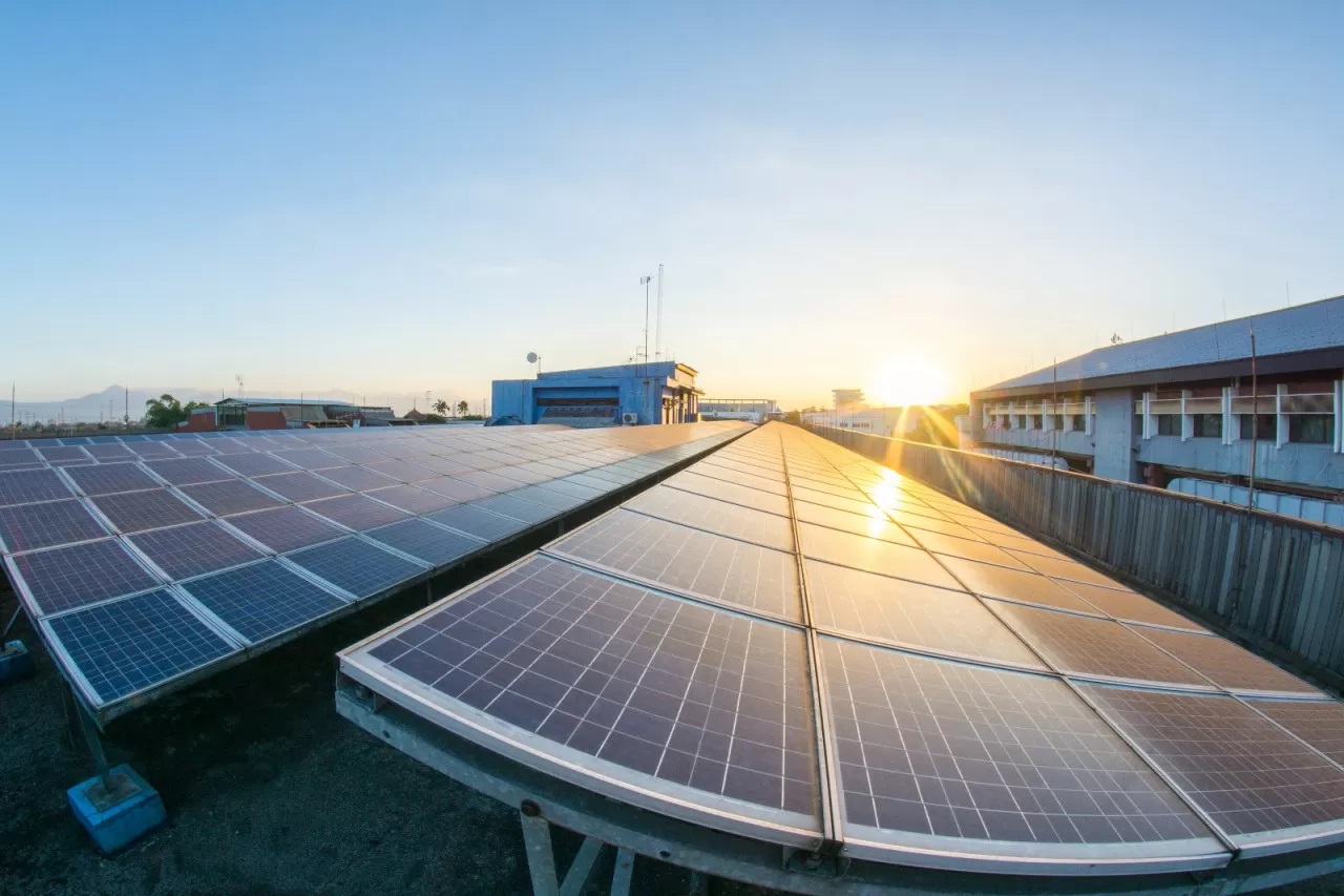 PLTS Atap. Pemerintah telah menerbitkan revisi regulasi terkait Pembangkit Listrik Tenaga Surya (PLTS) Atap. (Dok. ESDM)