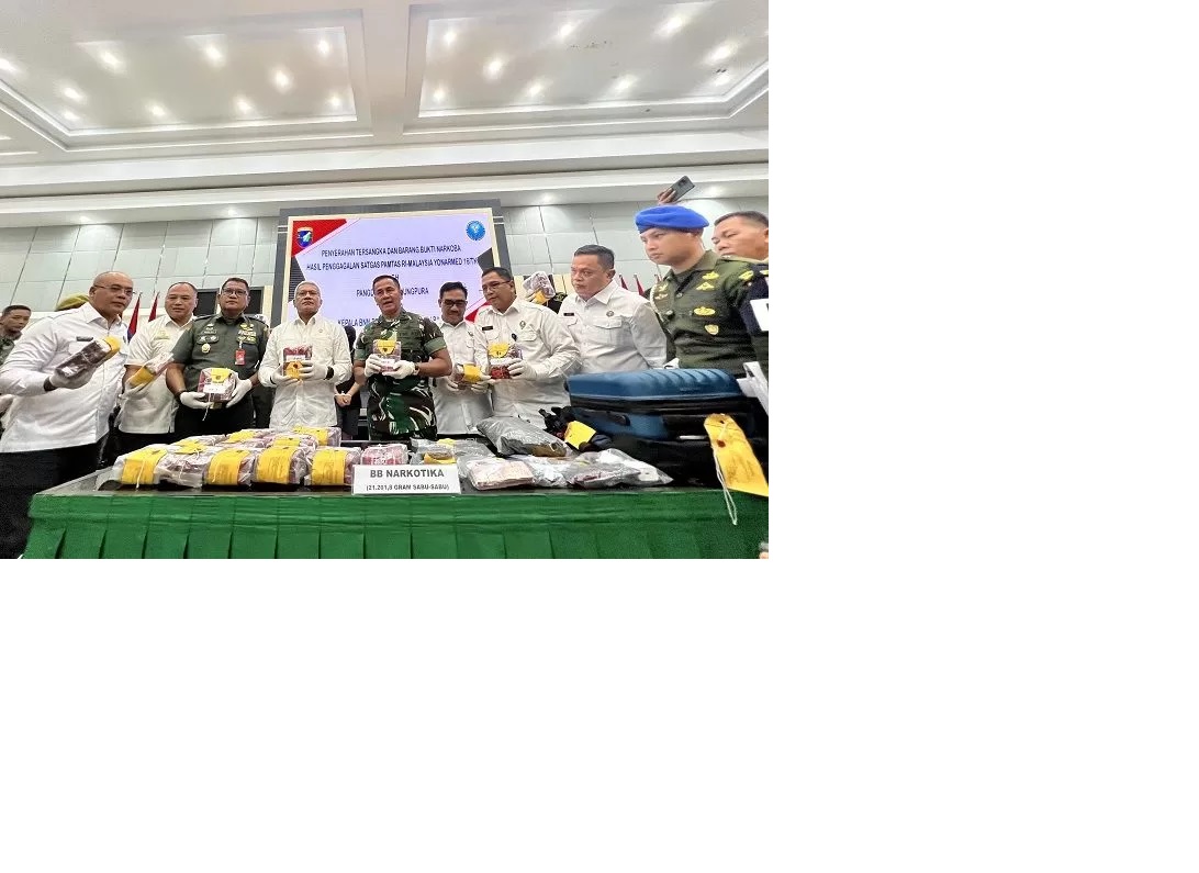 Penyitaan 21 kg narkoba yang hendak diselundupkan ke Indonesia.