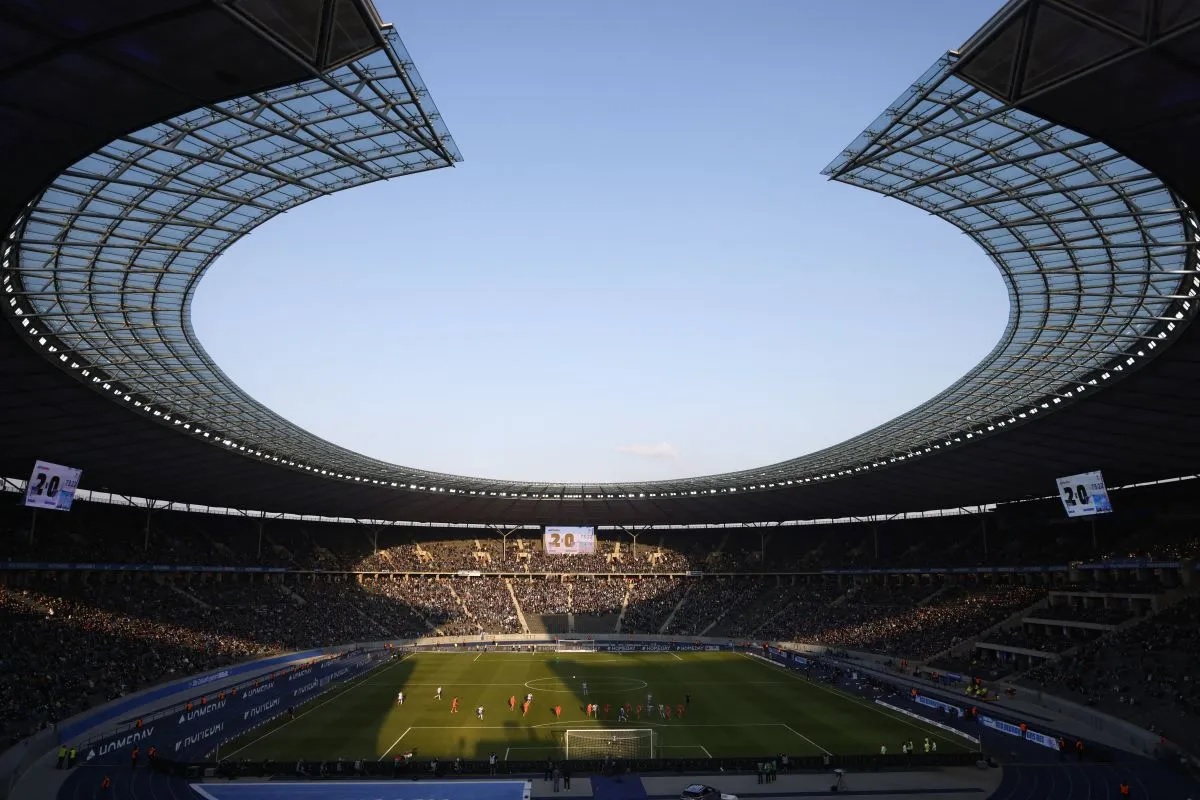 Pemandangan umum Olympic Stadium (Olympiastadion).