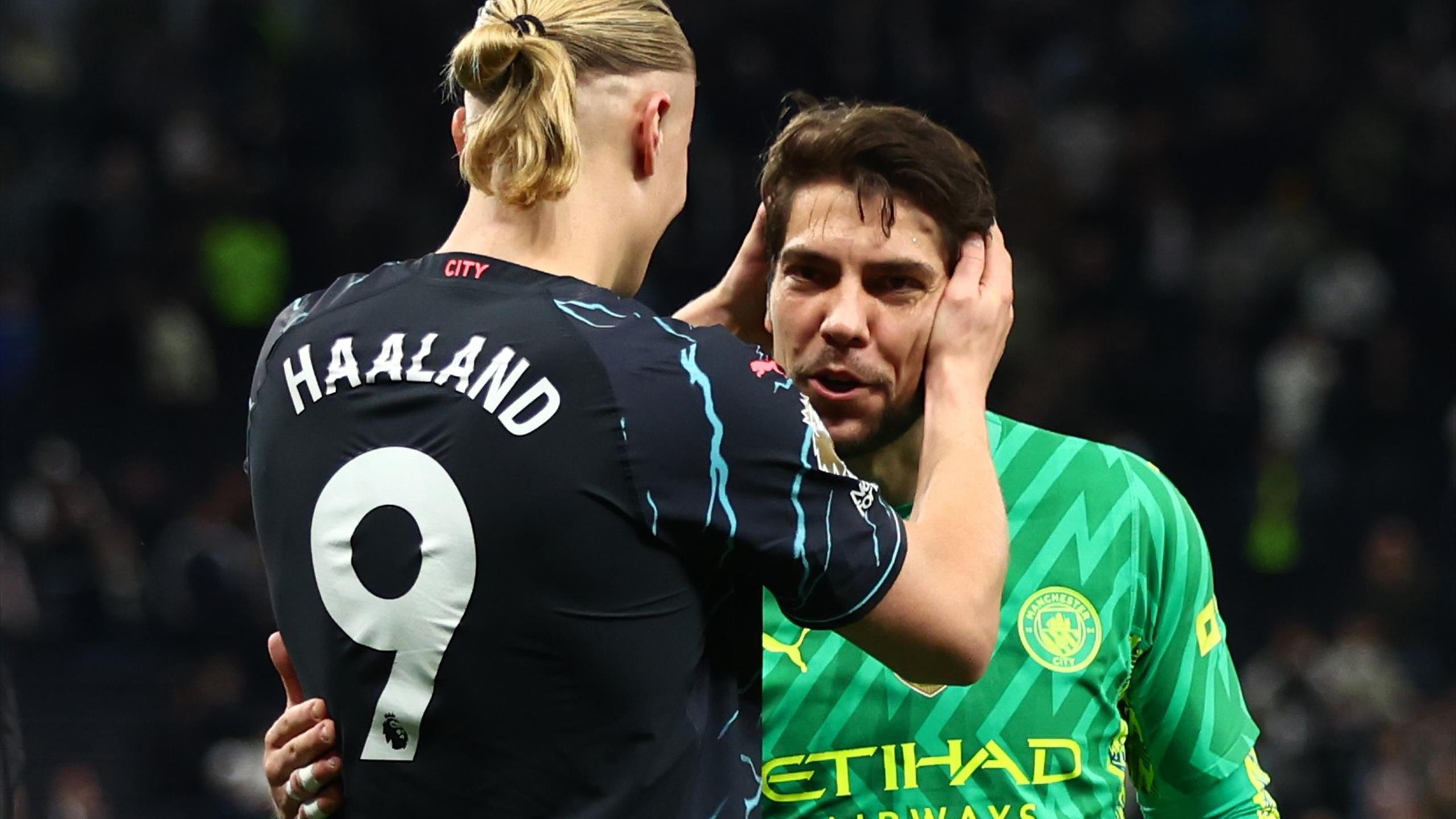 BERKUALITAS: Stefan Ortega akan tetap menjadi bagian dari skuad Manchester City hingga semusim ke depan.