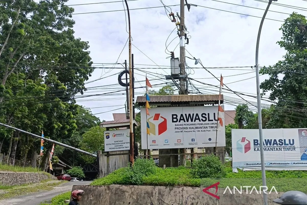 Kantor Bawaslu Kaltim. (ANTARA/Ahmad Rifandi)