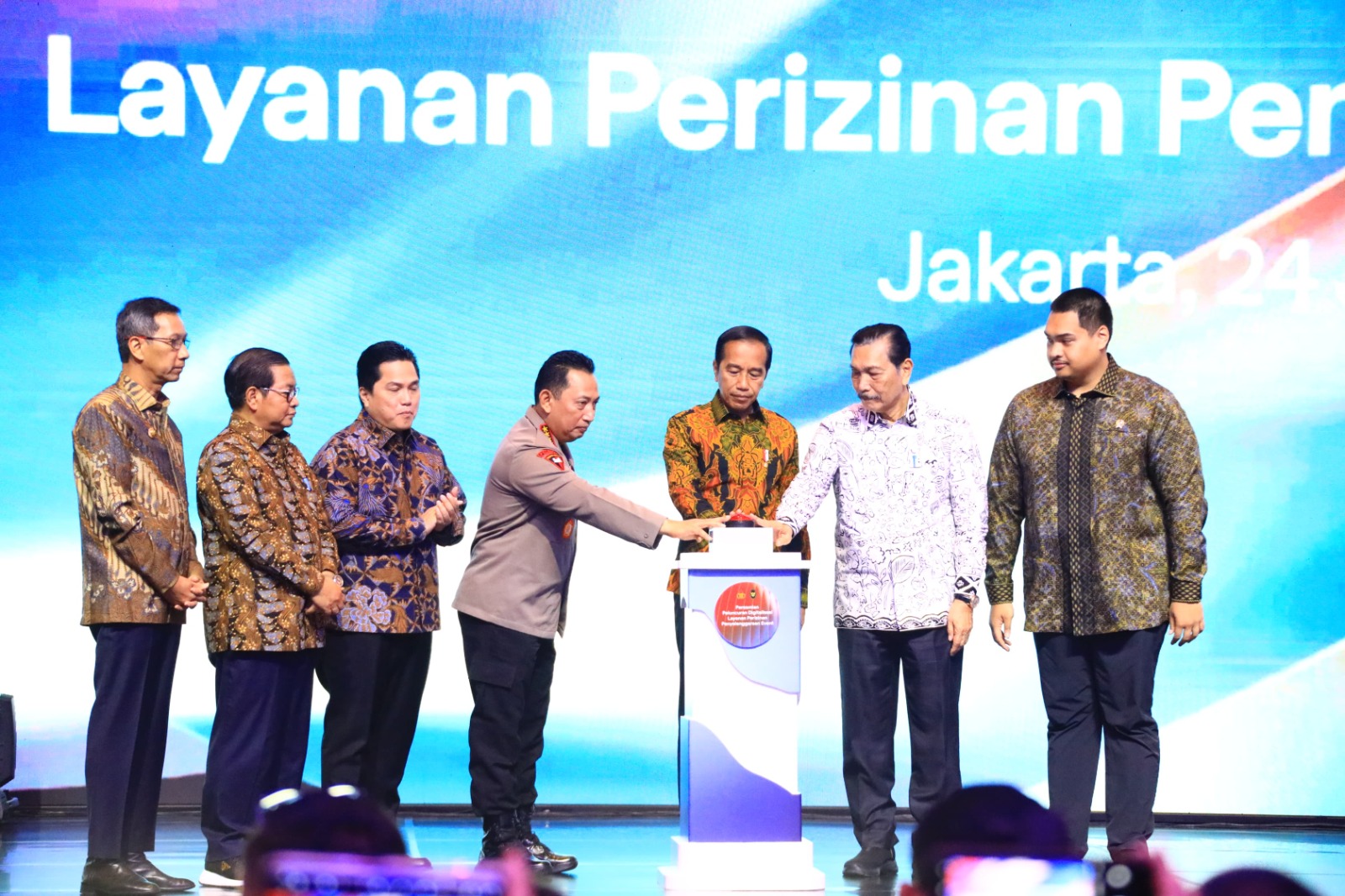 Presiden Jokowi hadir dalam peluncuran sistem online single submission (OSS) pengurusan izin event di dalam negeri.