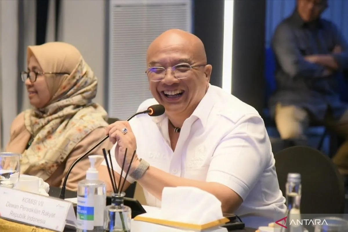 Wakil Ketua Komisi VII DPR RI Dony Maryadi Oekon saat memimpin Kunjungan Kerja Spesifik Tim Komisi VII, di Balikpapan, Kalimantan Timur, Kamis (20/6/2024). ANTARA/HO-DPR RI