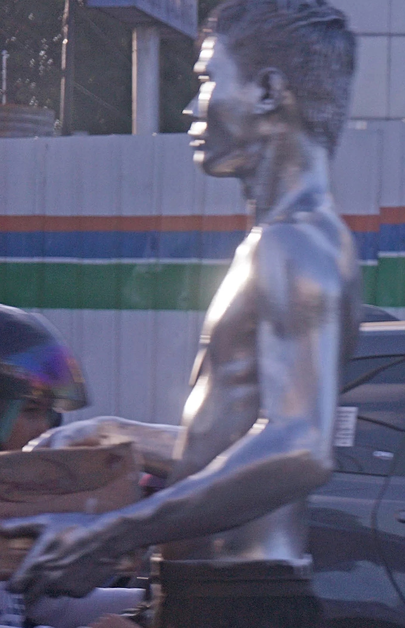 MAnusia Silver di traffic light Pontianak. (IST)