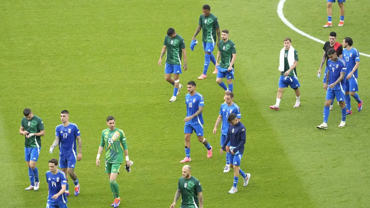 Skuad Italia usai dikalahkan Swiss.