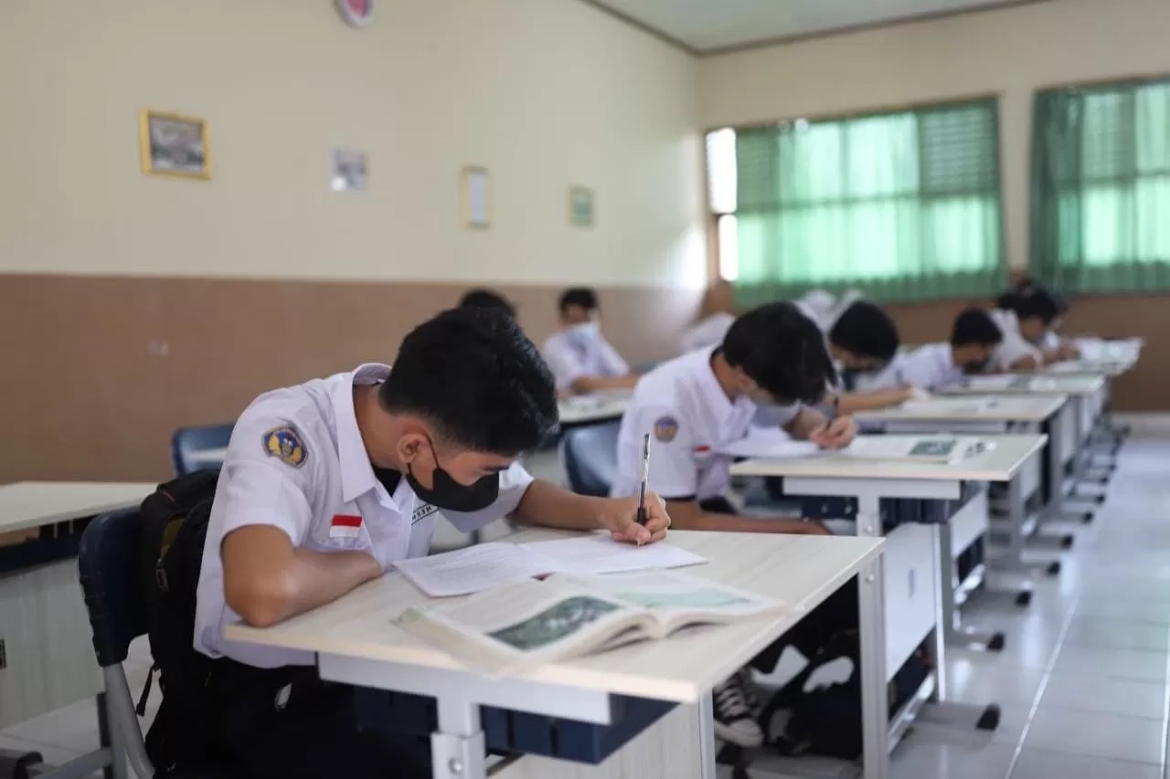 ILUSTRASI: Siswa belajar di sekolah.