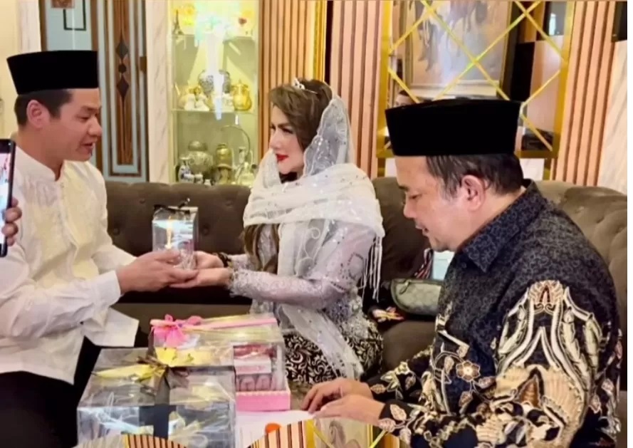Barbie Kumalasari dan Bagus Saputra resmi menjadi pasangan suami-istri. (Instagram @barbiekumalasari)