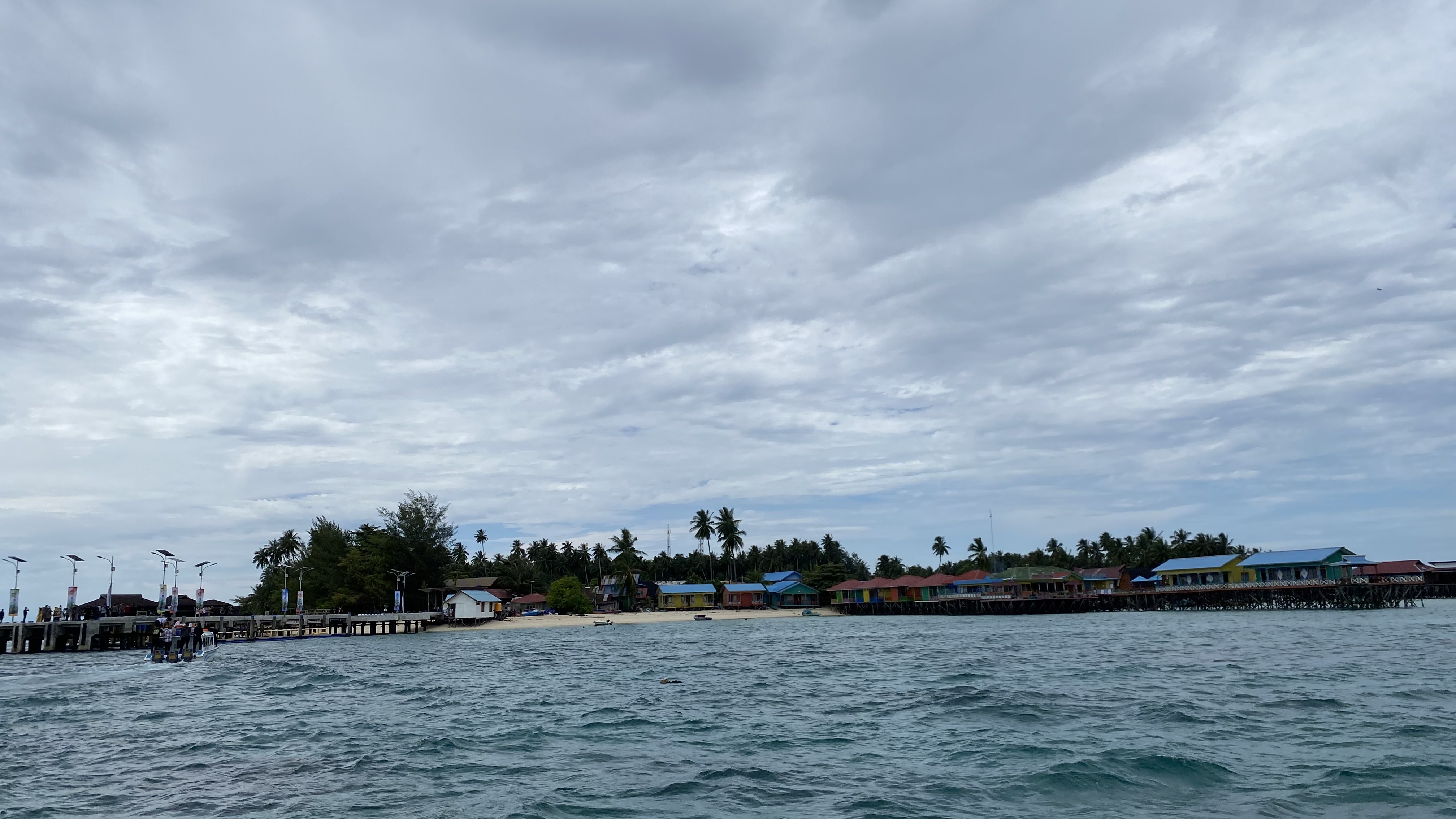 DIUSULKAN: Diskominfo Berau bakal mengusulkan 10 peranti Starlink yang bakal dipasang di beberapa daerah di Berau, satu di antaranya adalah Pulau Maratua.