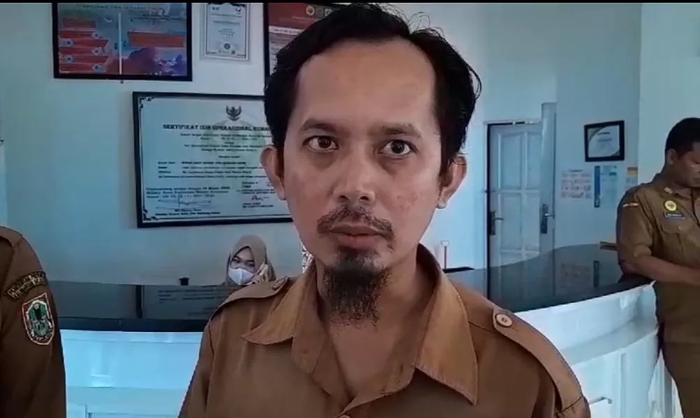 WAWANCARA:Psikiater Konsultan Adiksi RSJ Sambang Lihum, dr Firdaus Yamani Sp KJ (K), menyebut dua pasien mabuk kecubung meninggal dunia.(Foto:Sheilla Farazela/Radar Banjarmasin)