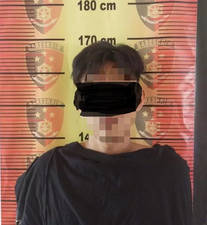 Pelaku ditangkap Unit Reskrim Polsek Marangkayu setelah mencuri uang, ponsel hingga daging babi milik rekannya.