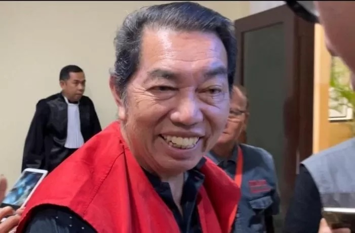Terdakwa Satria Gunawan alias Babah usai menjalani sidang putusan di Pengadilan Negeri Banjarmasin, Senin (15/7). (Firman/Antara)