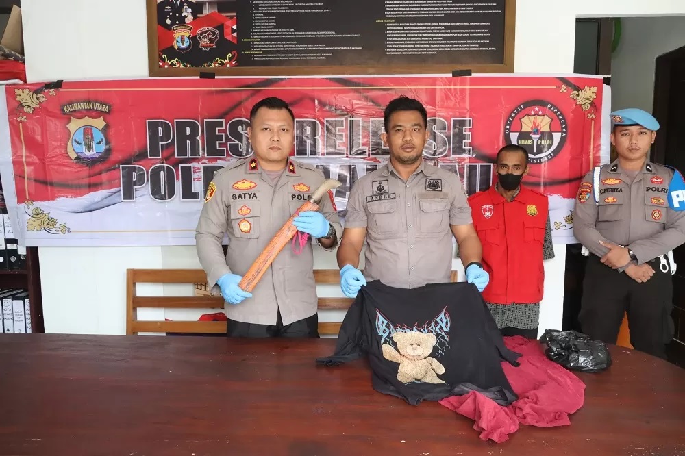 DIAMANKAN: Pelaku dalam kasus pencabulan ayah tiri kepada anak tirinya di Malinau dihadirkan dalam press release.