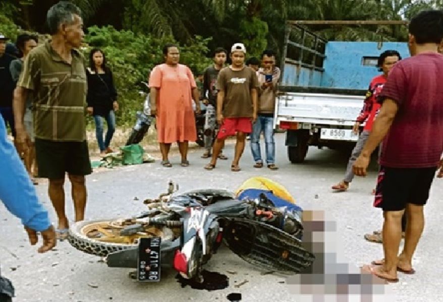 TELAN KORBAN: Kecelakaan di ruas jalan Perigi-Beruta menelan satu korban jiwa. (ISTIMEWA/RADAR SAMPIT)