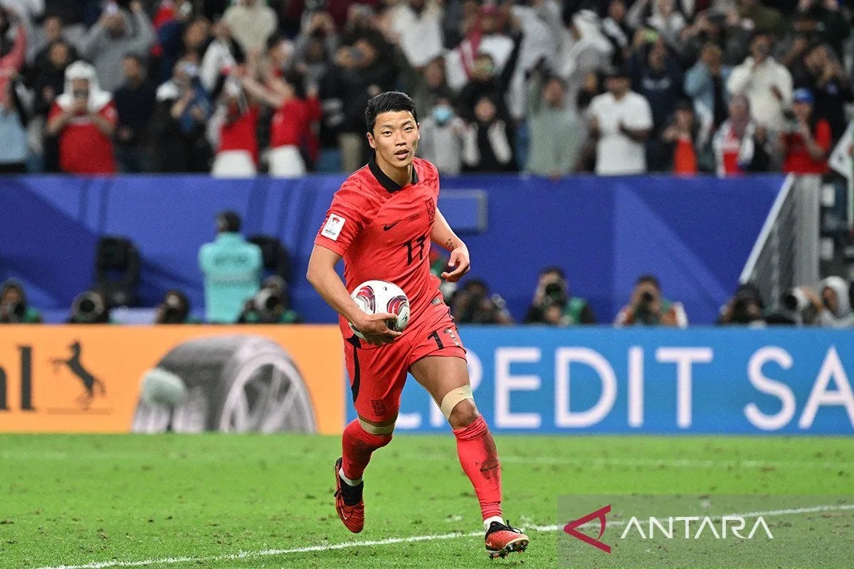 Gelandang Korea Selatan Hwang Hee-chan. ANTARA/AFP/Hector Retamal/aa.