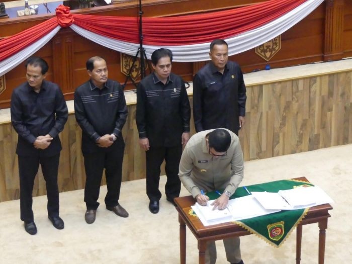 Penandatanganan Nota Kesepakatan APBD 2025/IST