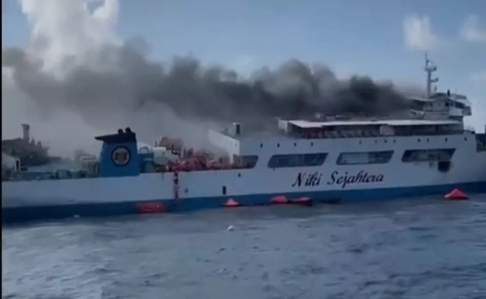 TERBAKAR: KM Niki Sejahtera jurusan Surabaya - Banjarmasin terbakar, Kamis (1/8/2024) siang sekitar pukul 14.00 Wita.