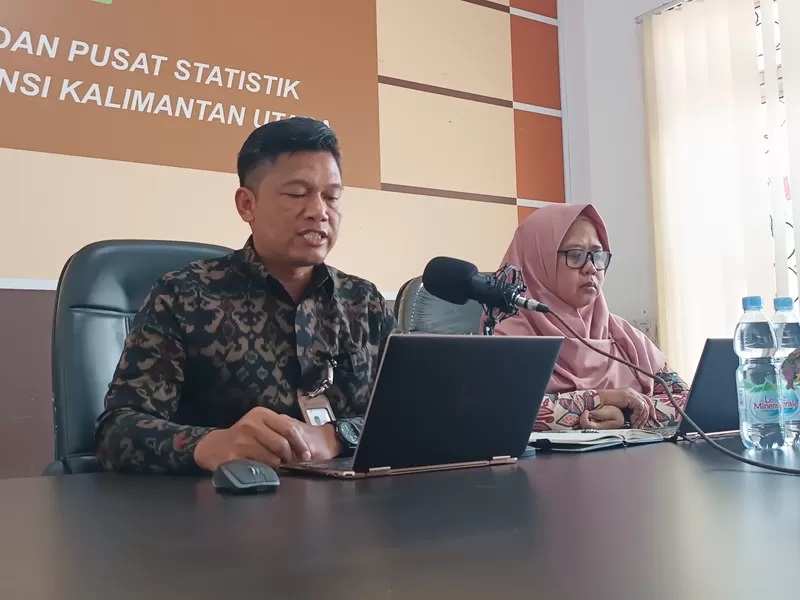 Kepala BPS Kaltara beri keterangan.
