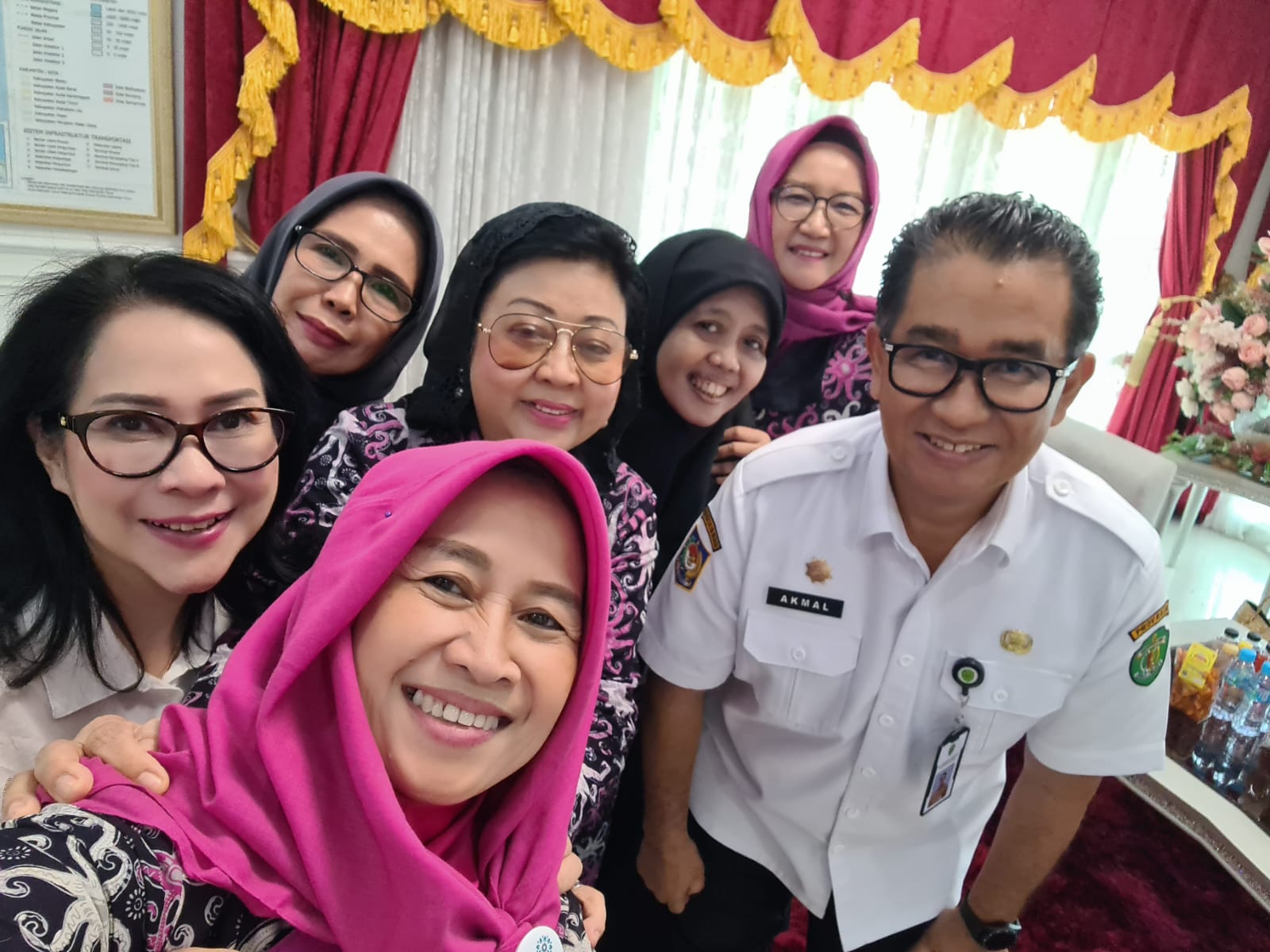 Pengurus PPUMI Kaltim bersama Pj Gubernur Akmal Malik.