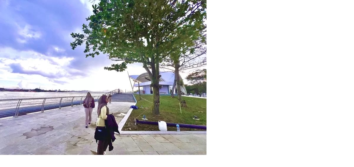 MASIH MENUNGGU. Teras Samarinda sudah rampung dan siap dibuka untuk umum. Namun operasional taman ini masih menunggu ketersediaan lahan parkir.