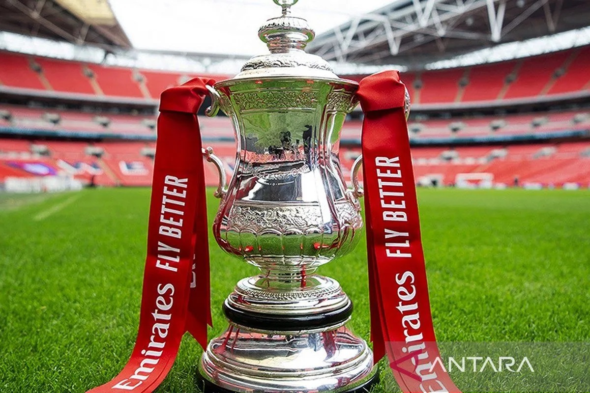 Ilustrasi - Trofi Piala FA di Stadion Wembley. ANTARA/TheFA.com/am.