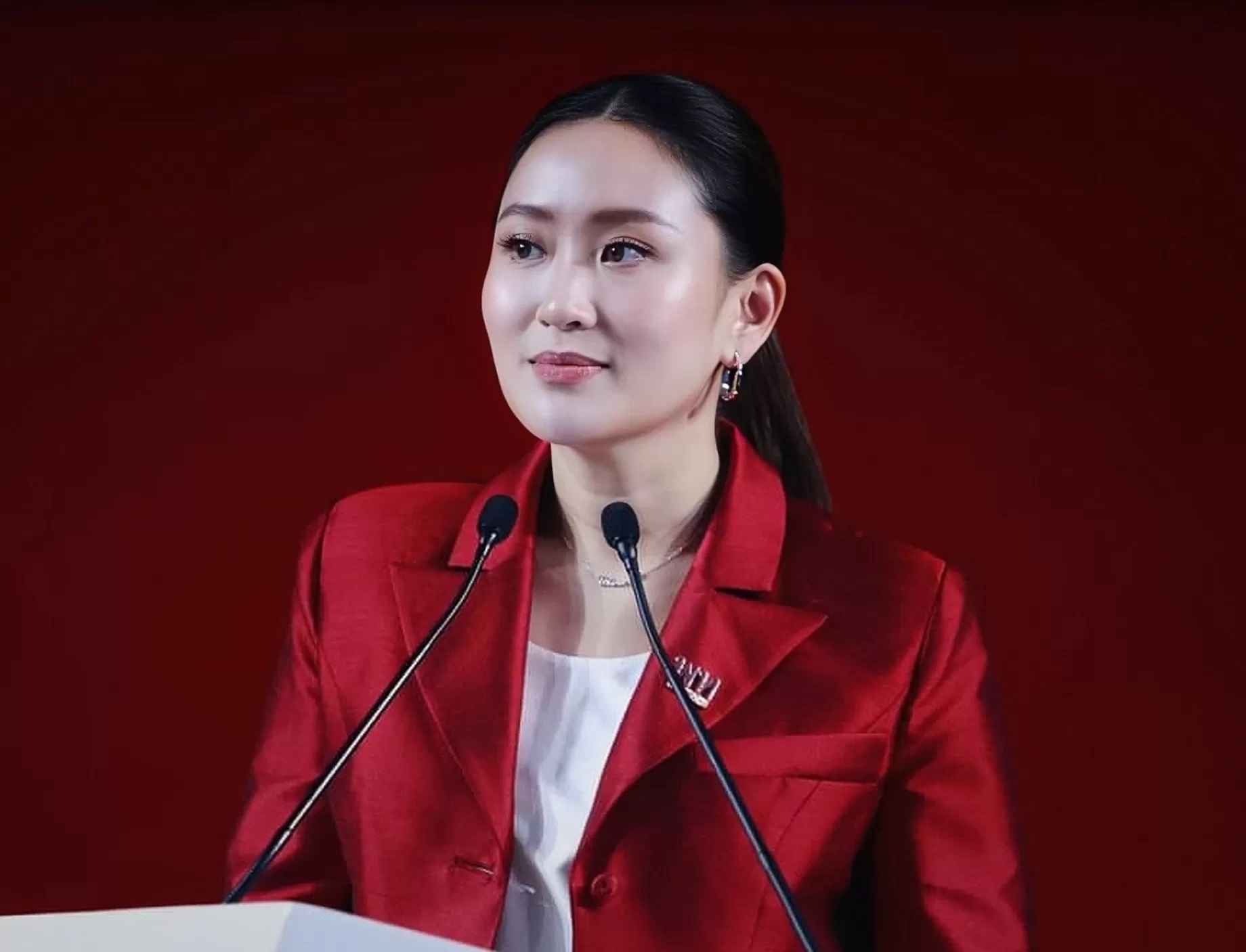 Paetongtarn Shinawatra, putri mantan PM Thailand Thaksin Shinawatra , resmi terpilih menjadi PM Thailand. ( X/Meiing Jantakan)