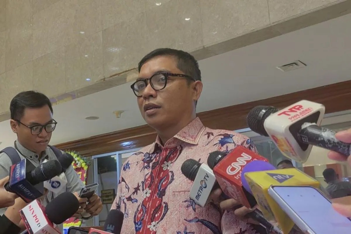 Wakil Ketua Badan Legislasi (Baleg) DPR RI Achmad Baidowi usia Rapat Panitia Kerja RUU Pilkada Badan Legislasi DPR RI di Kompleks Parlemen, Senayan, Jakarta, Rabu (21/8/2024). (ANTARA/Melalusa Susthir