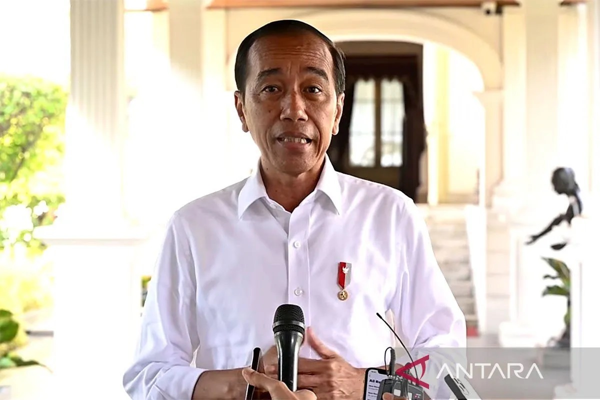 Tangkapan layar - Presiden Joko Widodo memberi keterangan pers soal putusan MK dan DPR RI mengenai syarat calon kepala daerah dipantau dari kanal YouTube Sekretariat Presiden di Jakarta, (21/8/24).