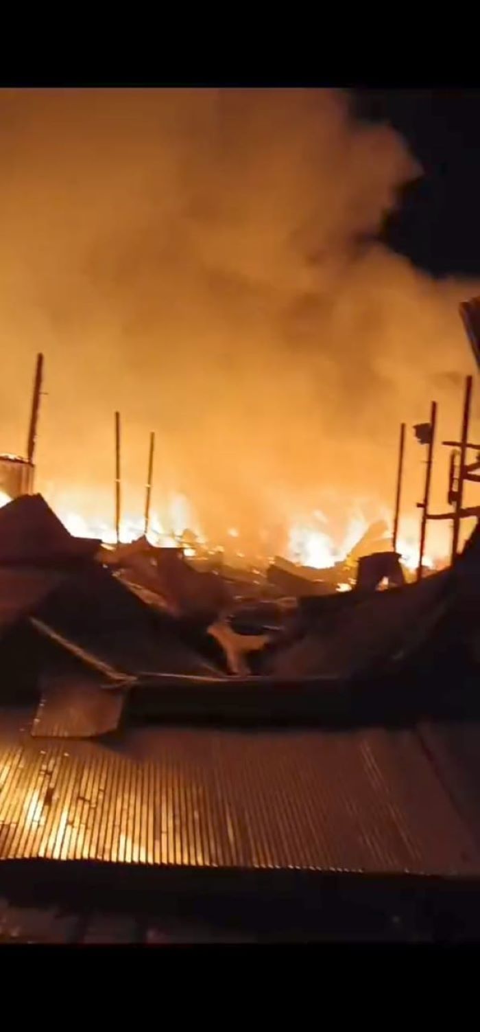 Kebakaran di Pasar Sangkulirang.