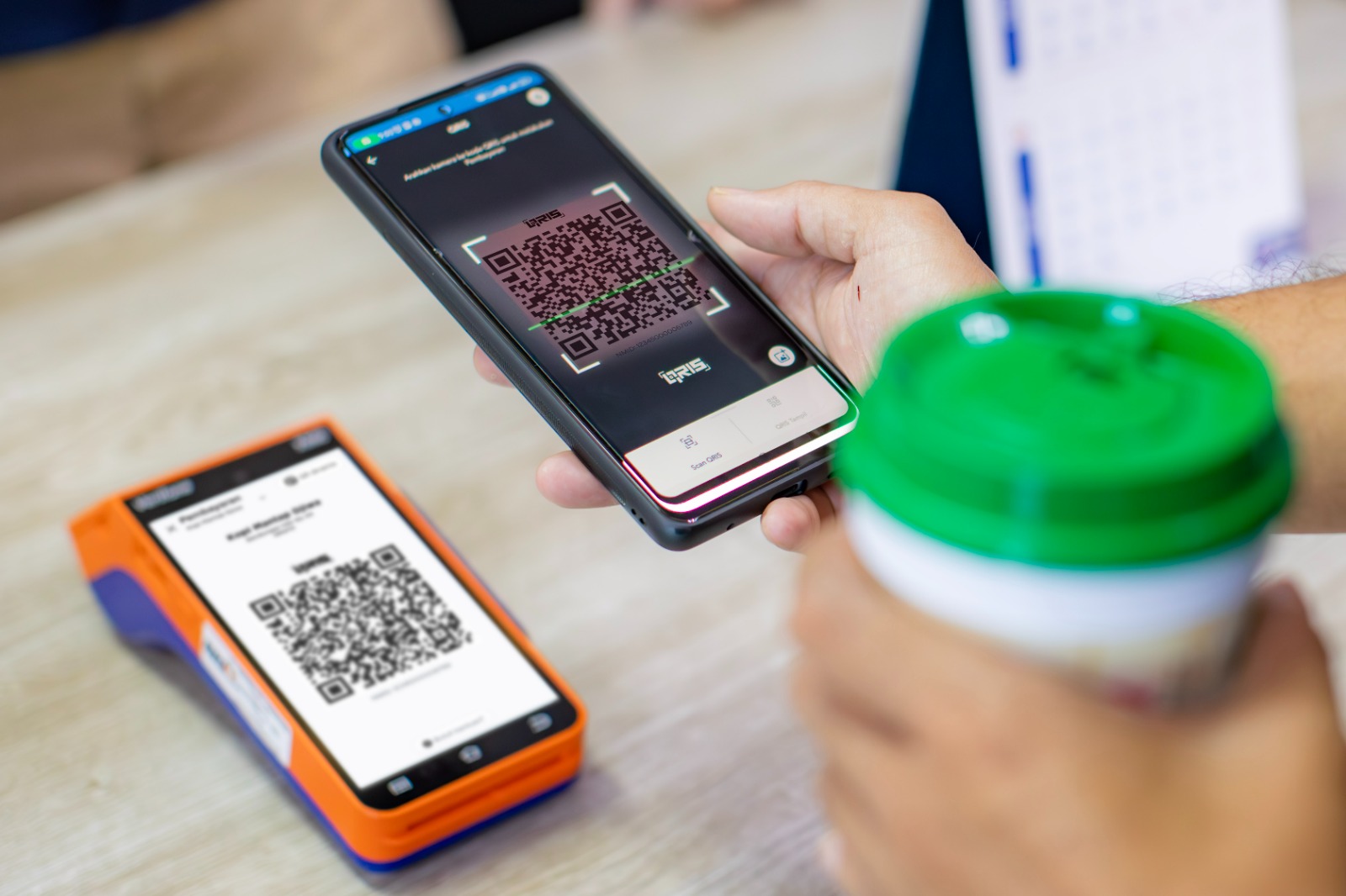 Ilustrasi cara buat QRIS melalui aplikasi BRImerchant