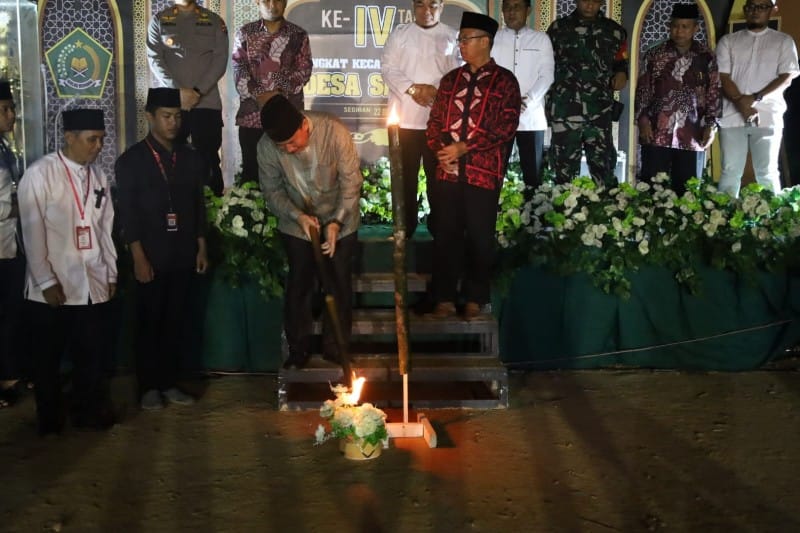 Sekda Kukar Sunggono membuka MTQ ke-IV tingkat kecamatan Sebulu (Istimewa)