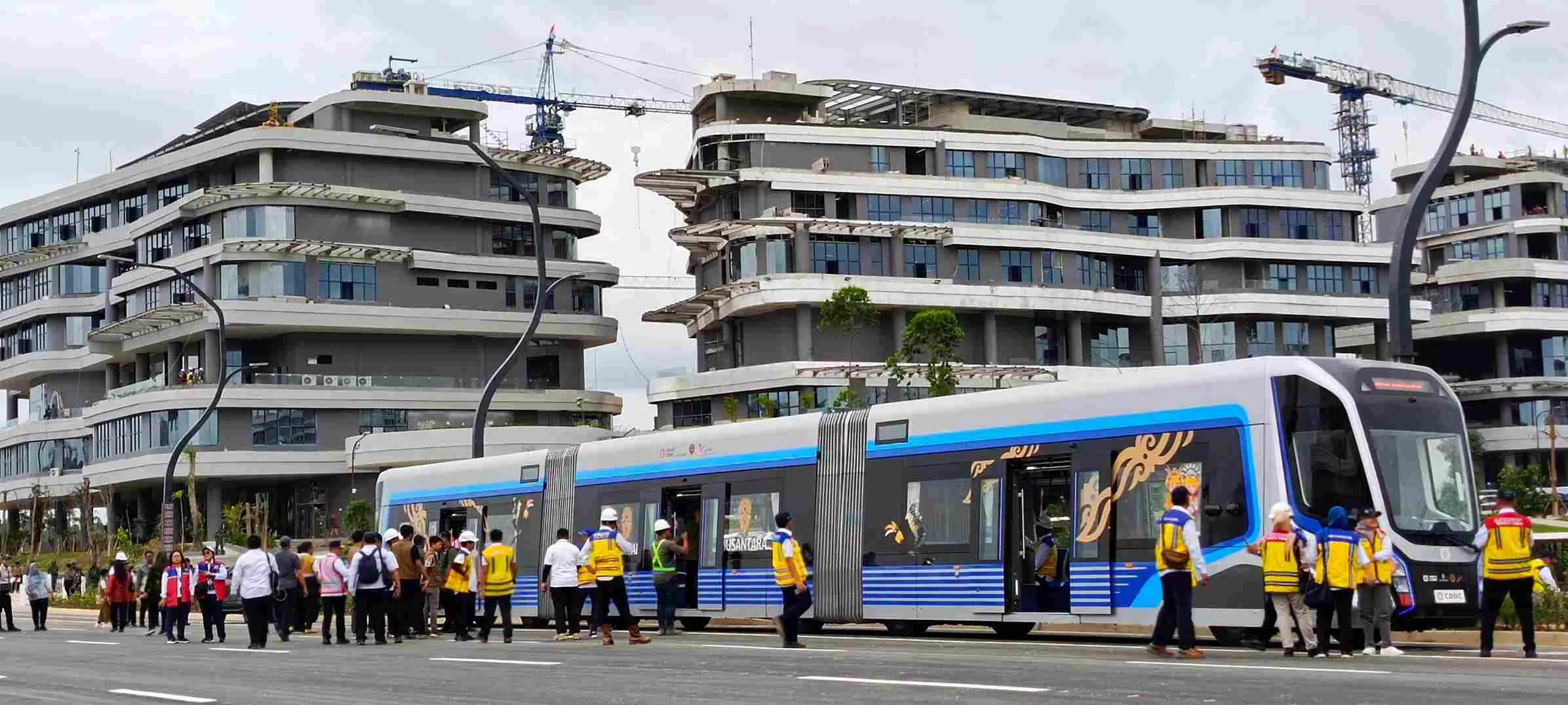 MASIH RAGU : Investor asing dinilai belum yakin untuk berinvestasi di IKN. Sebelum adanya sarana dan prasarana pendukung, seperti transportasi dan tempat menginap di IKN. (Foto: Rikip)
