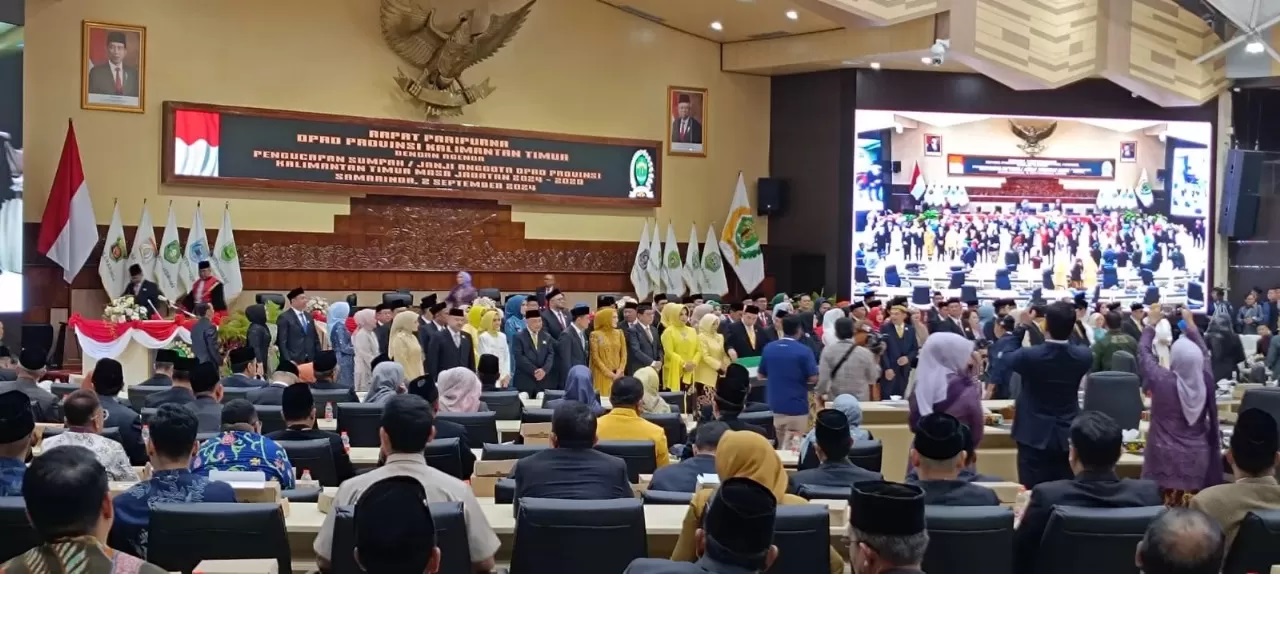 Pelantikan anggota DPRD Kaltim.