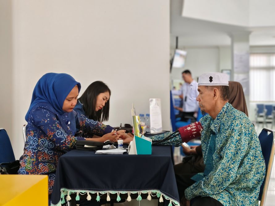 PELAYANAN PRIMA :Kesadaran akan pentingnya menjaga kepuasan pelanggan, meningkatkan kualitas pelayanan, dan memperkuat hubungan antara perusahaan dan pelanggan atau peserta.