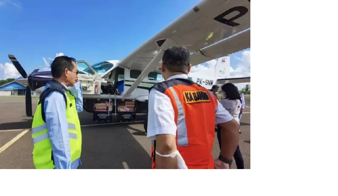 PENERBANGAN PERDANA: SOA barang ke Krayan dua tahun lalu. FOTO: RIKO ADITYA/RADAR TARAKAN