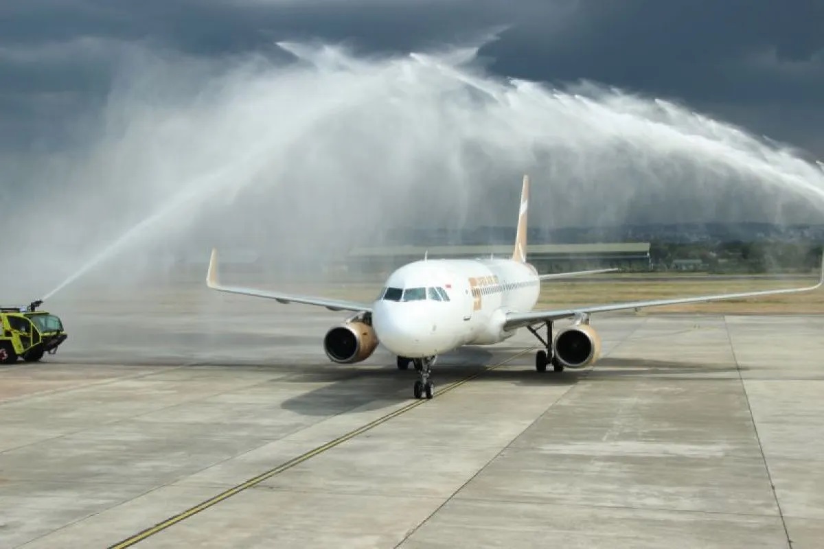Pesawat maskapai Super Air Jet yang melayani delapan rute penerbangan baru di Bandara Ahmad Yani Semarang, Senin (9/9/2024). (ANTARA/HO-Bandara Ahmad Yani Semarang)