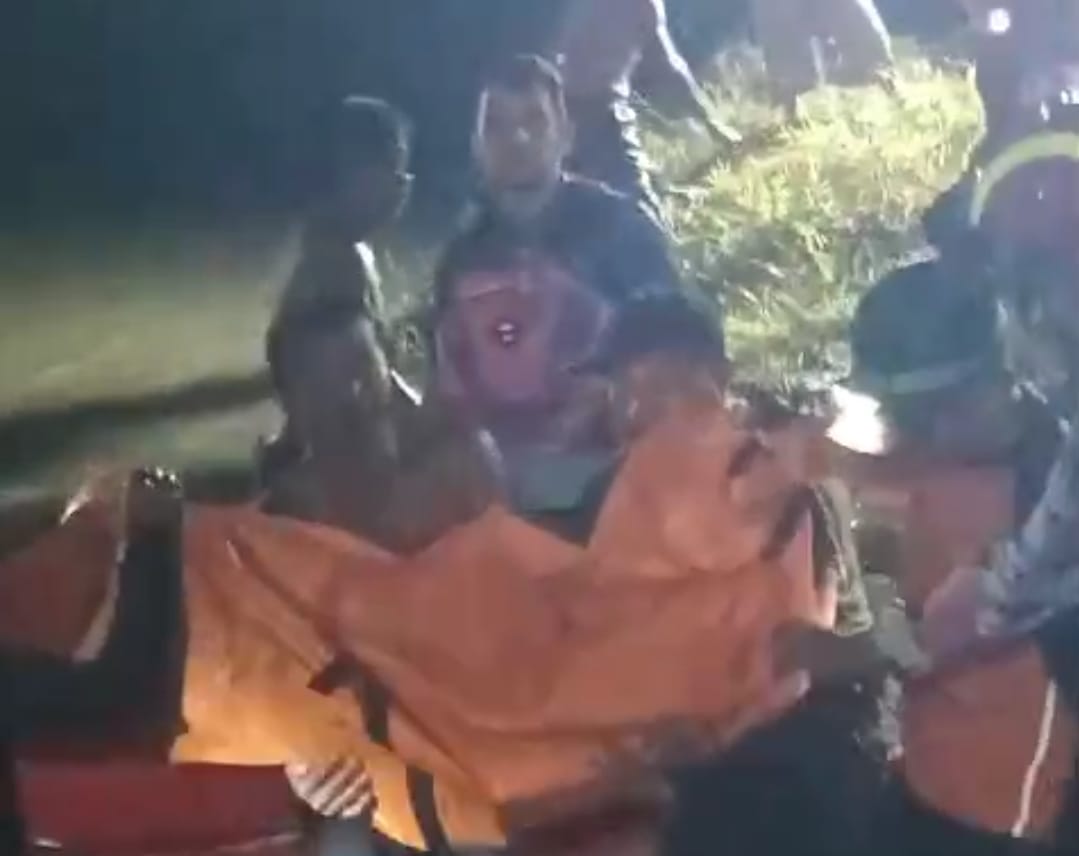 Tangkapan layar evakuasi korban kedua.